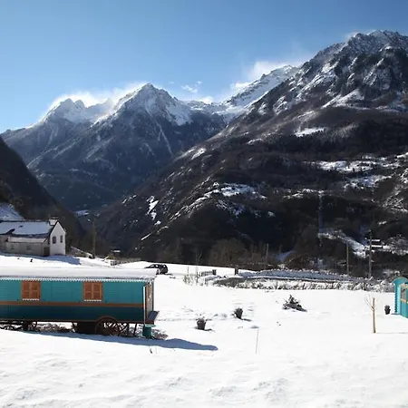 Roulottes Montagne Pyrenees Gasthuis Luz-Saint-Sauveur