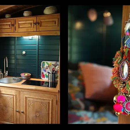 Gasthuis Roulottes Montagne Pyrenees 3*