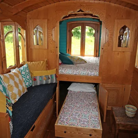 Roulottes Montagne Pyrenees 3*