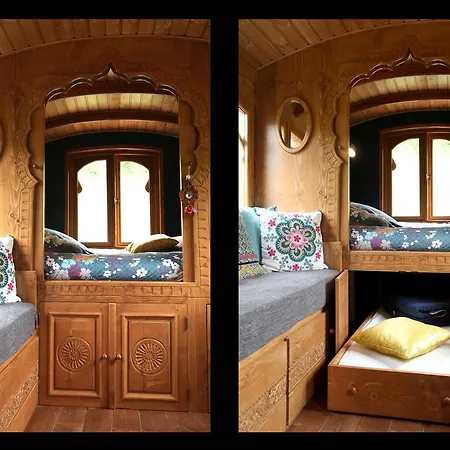 Penzion Roulottes Montagne Pyrenees