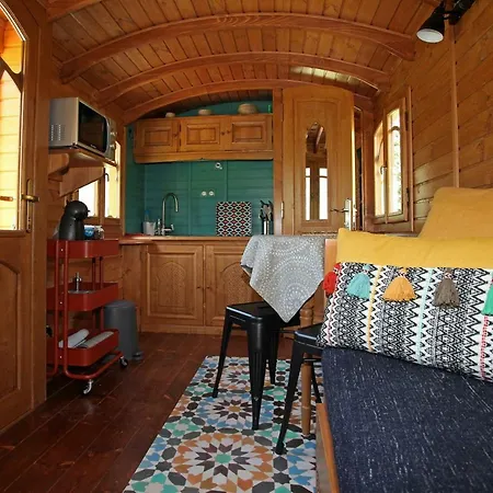 Penzion Roulottes Montagne Pyrenees