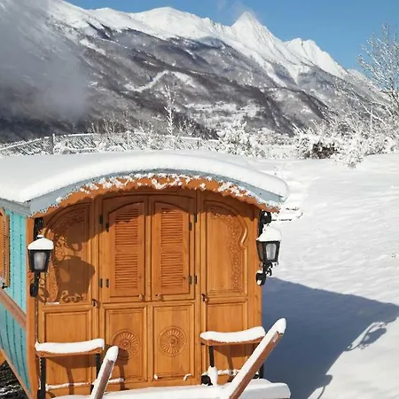 Roulottes Montagne Pyrenees Luz-Saint-Sauveur