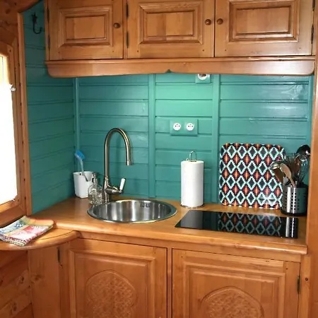 Roulottes Montagne Pyrenees 3*