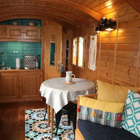 Penzion Roulottes Montagne Pyrenees